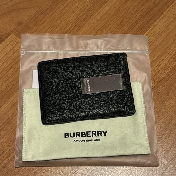 NWT Burberry Black Leather Money Clip Cardholder - Picture 2 of 6